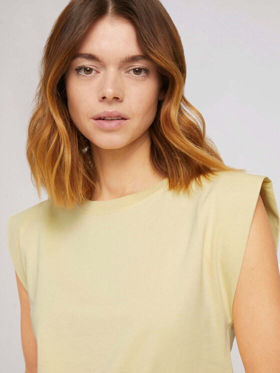 Ärmelloses Shirt mit weiten Schultern - Frauen - soft yellow Ärmelloses Shirt mit weiten Schultern - Frauen - soft yellow - 9 - TOM TAILOR Denim