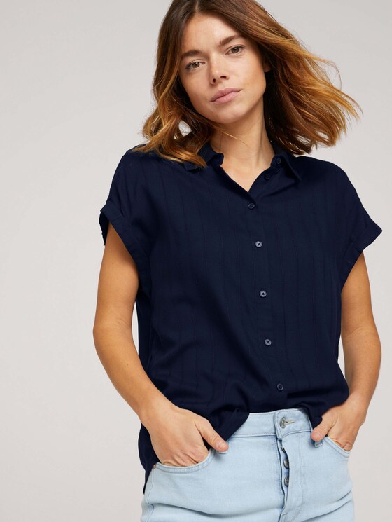 Kurzarm Hemdbluse mit Streifenstruktur - Frauen - Sky Captain Blue Kurzarm Hemdbluse mit Streifenstruktur - Frauen - Sky Captain Blue - 5 - TOM TAILOR Denim