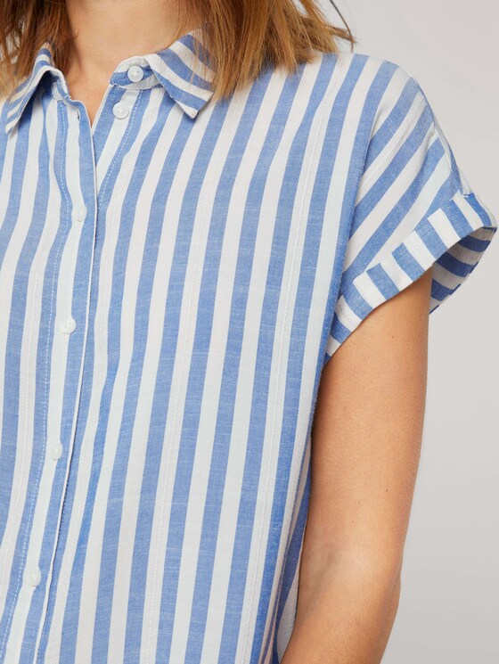Kurzarm Hemdbluse mit Streifenstruktur - Frauen - mid blue white stripe Kurzarm Hemdbluse mit Streifenstruktur - Frauen - mid blue white stripe - 9 - TOM TAILOR Denim
