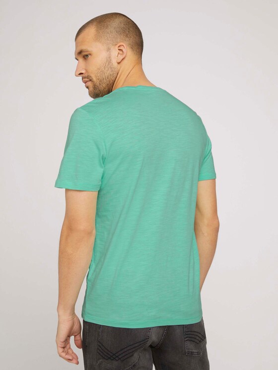 Basic T-Shirt - Männer - lucite green Basic T-Shirt - Männer - lucite green - 2 - TOM TAILOR