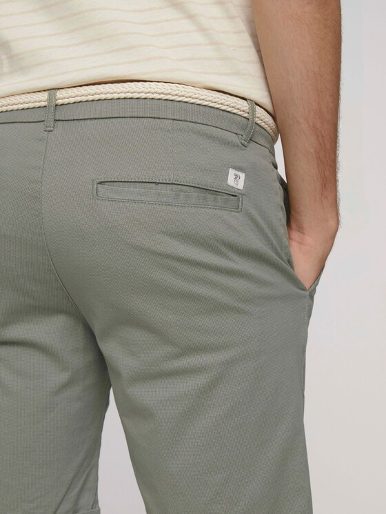 Gemusterte Chino Shorts mit Gürtel - Männer - khaki small square print Gemusterte Chino Shorts mit Gürtel - Männer - khaki small square print - 10 - TOM TAILOR Denim