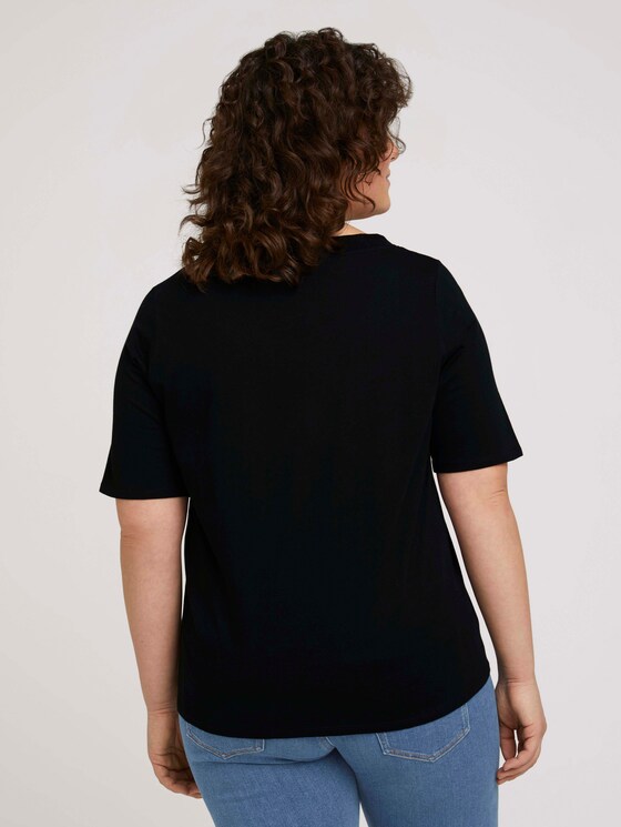 T-Shirt mit V-Ausschnitt aus Bio-Baumwolle - Frauen - deep black T-Shirt mit V-Ausschnitt aus Bio-Baumwolle - Frauen - deep black - 2 - My True Me