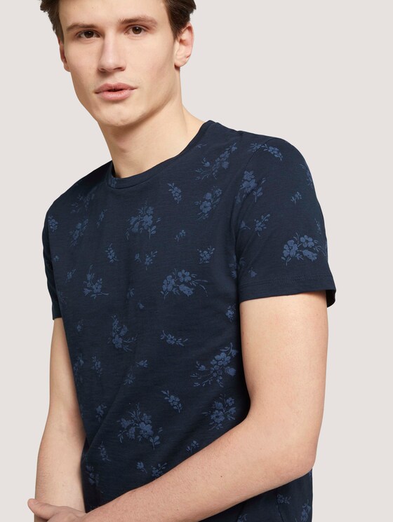 gemustertes T-Shirt mit Bio-Baumwolle - Männer - navy tonal shred flower print gemustertes T-Shirt mit Bio-Baumwolle - Männer - navy tonal shred flower print - 9 - TOM TAILOR Denim