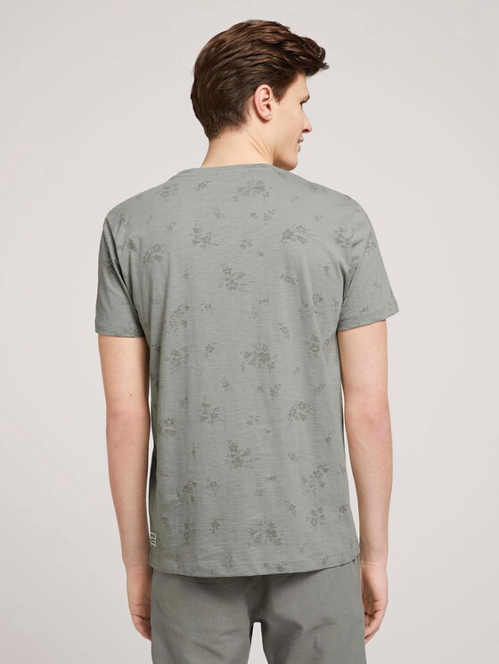 gemustertes T-Shirt mit Bio-Baumwolle - Männer - olive shredded flower print gemustertes T-Shirt mit Bio-Baumwolle - Männer - olive shredded flower print - 2 - TOM TAILOR Denim
