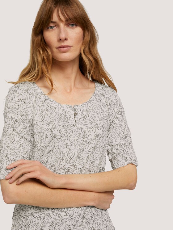 Geknöpftes T-Shirt in Knitteroptik - Frauen - white khaki outline leaves Geknöpftes T-Shirt in Knitteroptik - Frauen - white khaki outline leaves - 9 - TOM TAILOR