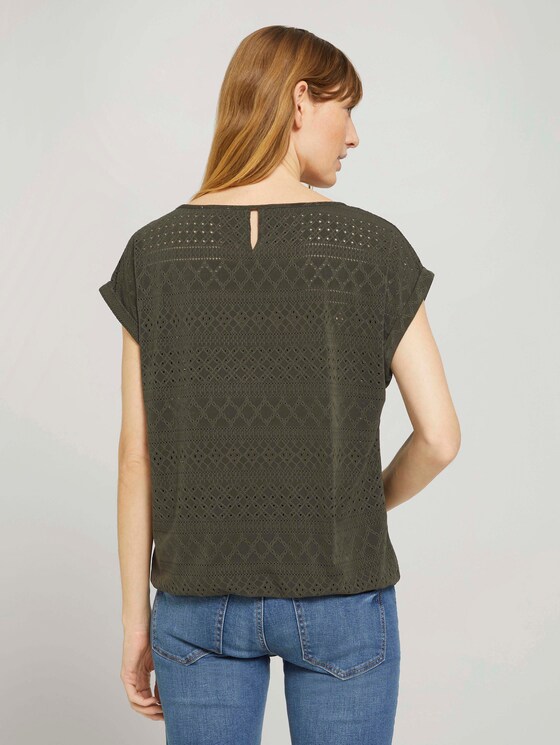 Elastisches T-Shirt mit Strukturmuster - Frauen - Grape Leaf Green Elastisches T-Shirt mit Strukturmuster - Frauen - Grape Leaf Green - 2 - TOM TAILOR