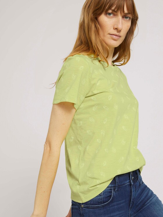 Gemustertes T-Shirt mit Bio-Baumwolle - Frauen - celery white leaves design Gemustertes T-Shirt mit Bio-Baumwolle - Frauen - celery white leaves design - 5 - TOM TAILOR