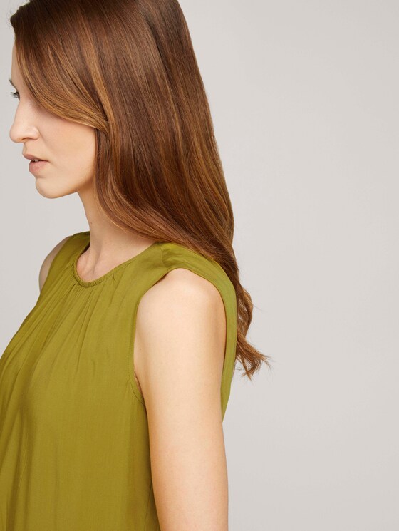 Sleeveless blouse with an elastic waistband - Women - gecko green Sleeveless blouse with an elastic waistband - Women - gecko green - 9 - TOM TAILOR