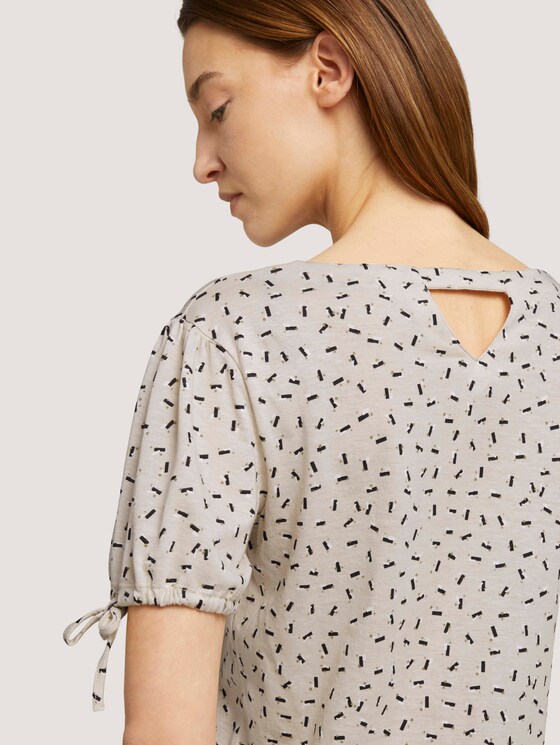 Gemustertes T-Shirt mit Ärmeldetail - Frauen - beige geometrical design Gemustertes T-Shirt mit Ärmeldetail - Frauen - beige geometrical design - 9 - TOM TAILOR