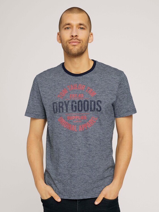 Gemustertes T-Shirt mit Print - Männer - navy base yarn dye stripe Gemustertes T-Shirt mit Print - Männer - navy base yarn dye stripe - 1 - TOM TAILOR