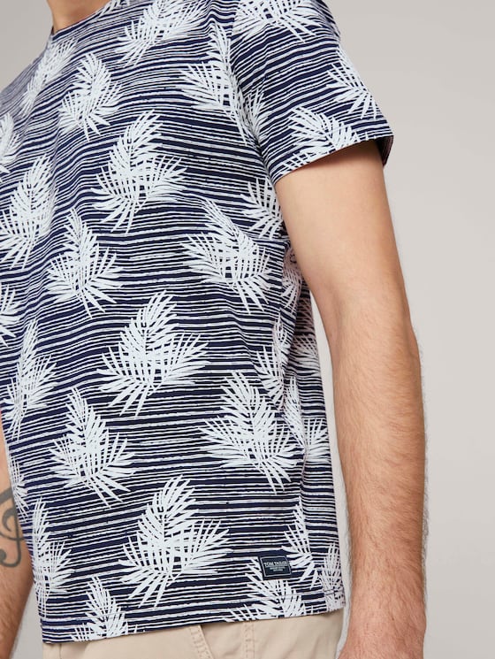 gemustertes T-Shirt mit Bio-Baumwolle - Männer - navy white leaf stripe design gemustertes T-Shirt mit Bio-Baumwolle - Männer - navy white leaf stripe design - 9 - TOM TAILOR