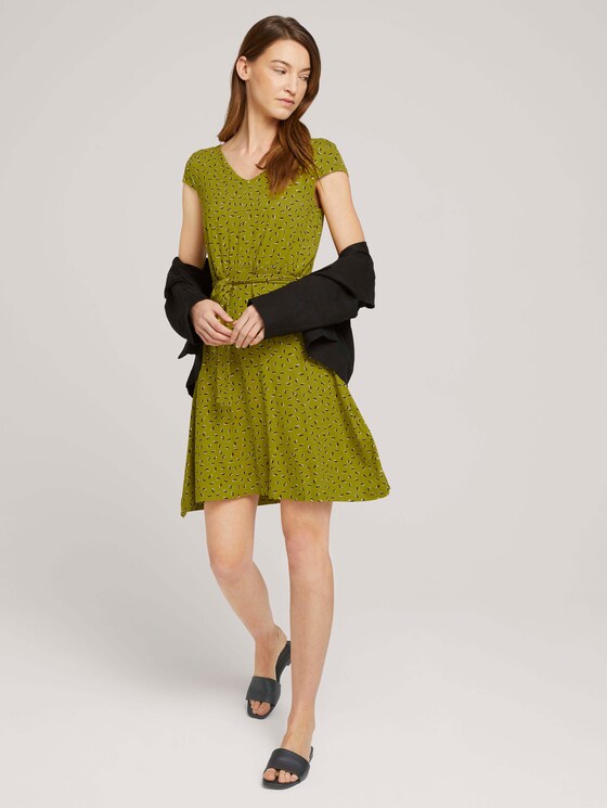 Gemustertes Jerseykleid mit Bindegürtel - Frauen - bright summer green Gemustertes Jerseykleid mit Bindegürtel - Frauen - bright summer green - 3 - TOM TAILOR