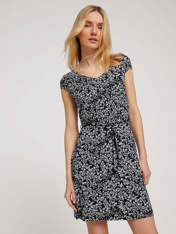 Gemustertes Jerseykleid mit Bindegürtel - Frauen - navy offwhite flower design Gemustertes Jerseykleid mit Bindegürtel - Frauen - navy offwhite flower design - 5 - TOM TAILOR