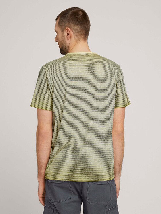 Gestreiftes Henley T-Shirt - Männer - pale yellow printed stripe Gestreiftes Henley T-Shirt - Männer - pale yellow printed stripe - 2 - TOM TAILOR
