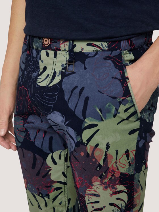 Josh Regular Slim Shorts - Männer - dark blue paint leaf design Josh Regular Slim Shorts - Männer - dark blue paint leaf design - 9 - TOM TAILOR