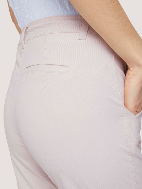 Bermuda shorts with a drawstring - Women - beige thin stripe Bermuda shorts with a drawstring - Women - beige thin stripe - 9 - TOM TAILOR