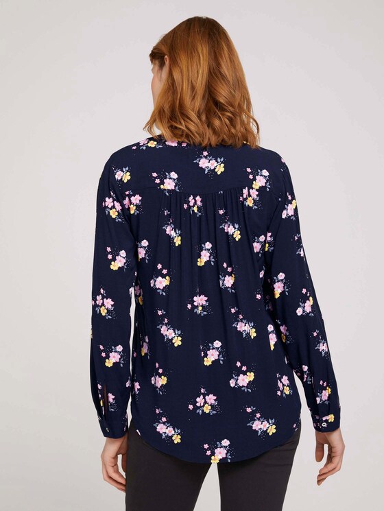 gemusterte Bluse mit Turn-Up Ärmeln - Frauen - navy flower design gemusterte Bluse mit Turn-Up Ärmeln - Frauen - navy flower design - 2 - TOM TAILOR