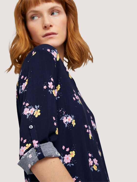 gemusterte Bluse mit Turn-Up Ärmeln - Frauen - navy flower design gemusterte Bluse mit Turn-Up Ärmeln - Frauen - navy flower design - 9 - TOM TAILOR