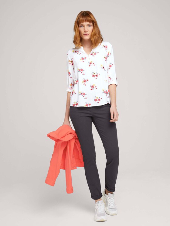 Blouse met dessin en opgerande mouwen - Vrouwen - cream flower design Blouse met dessin en opgerande mouwen - Vrouwen - cream flower design - 3 - TOM TAILOR