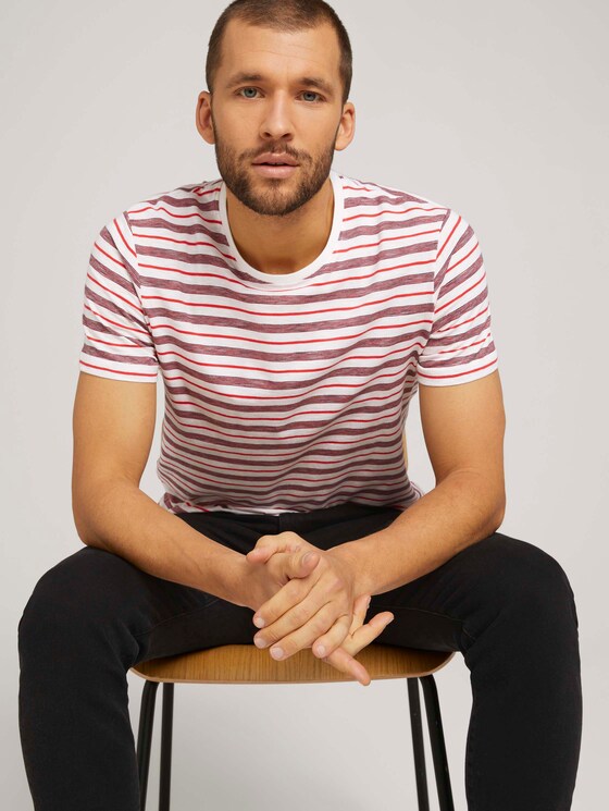 gestreiftes T-Shirt mit Rundhalsausschnitt - Männer - powerful red yarn dye stripe gestreiftes T-Shirt mit Rundhalsausschnitt - Männer - powerful red yarn dye stripe - 5 - TOM TAILOR
