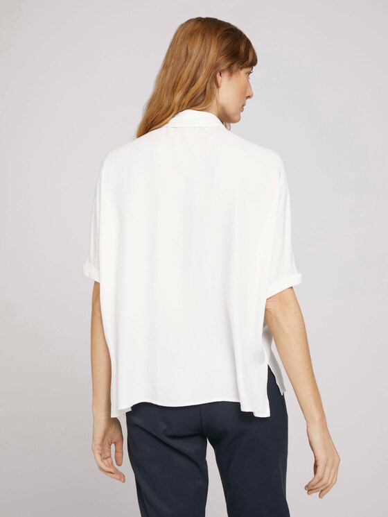 Lockere Kurzarmbluse mit Brusttaschen - Frauen - Whisper White Lockere Kurzarmbluse mit Brusttaschen - Frauen - Whisper White - 2 - TOM TAILOR