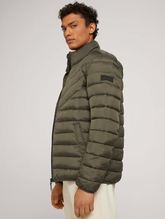 Gesteppte Lightweight Jacke mit recyceltem Polyamid - Männer - Woodland Green Gesteppte Lightweight Jacke mit recyceltem Polyamid - Männer - Woodland Green - 5 - TOM TAILOR Denim