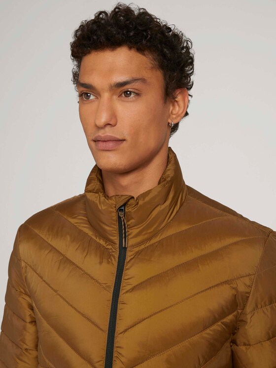 Gesteppte Lightweight Jacke mit recyceltem Polyamid - Männer - deep cognac Gesteppte Lightweight Jacke mit recyceltem Polyamid - Männer - deep cognac - 9 - TOM TAILOR Denim