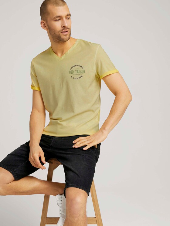 T-Shirt im Used Look mit Print - Männer - pale straw yellow - 5 - TOM TAILOR