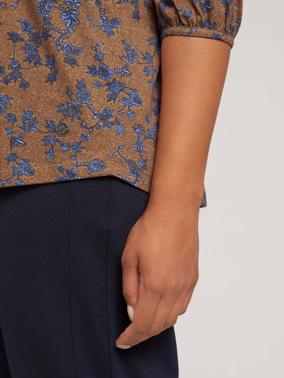 Curvy - V-neck blouse - Women - brown blue floral design Curvy - V-neck blouse - Women - brown blue floral design - 9 - My True Me