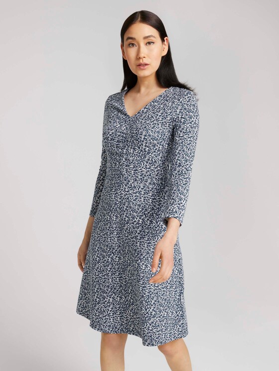 Gedessineerde midi-jurk met ruches - Vrouwen - blue offwhite minimal Gedessineerde midi-jurk met ruches - Vrouwen - blue offwhite minimal - 5 - TOM TAILOR