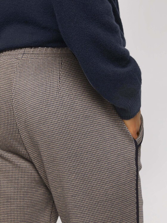 Karierte Loose Fit Hose - Frauen - navy beige houndstooth Karierte Loose Fit Hose - Frauen - navy beige houndstooth - 9 - TOM TAILOR