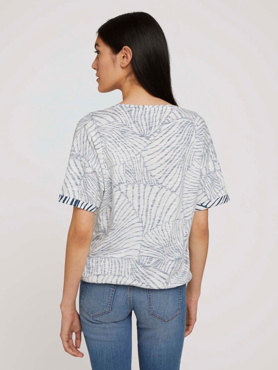 Patterned t-shirt with organic cotton - Women - white blue line design Patterned t-shirt with organic cotton - Women - white blue line design - 2 - TOM TAILOR