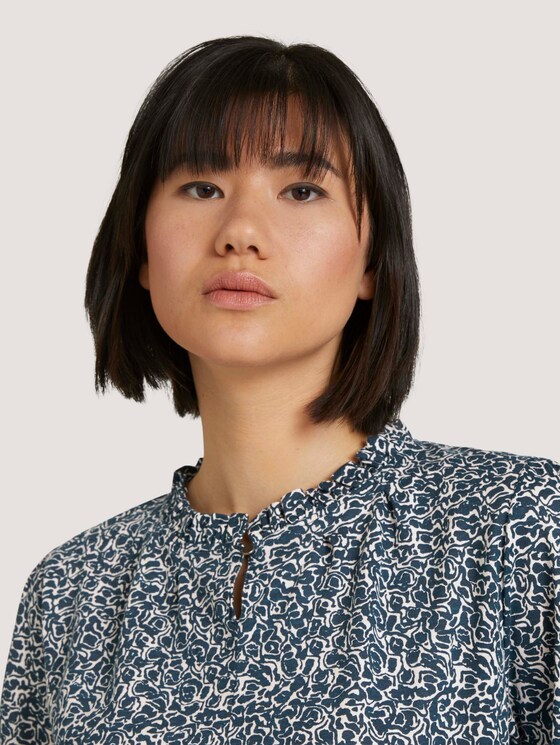 Gedessineerde blouse met ruches - Vrouwen - blue offwhite minimal Gedessineerde blouse met ruches - Vrouwen - blue offwhite minimal - 9 - TOM TAILOR