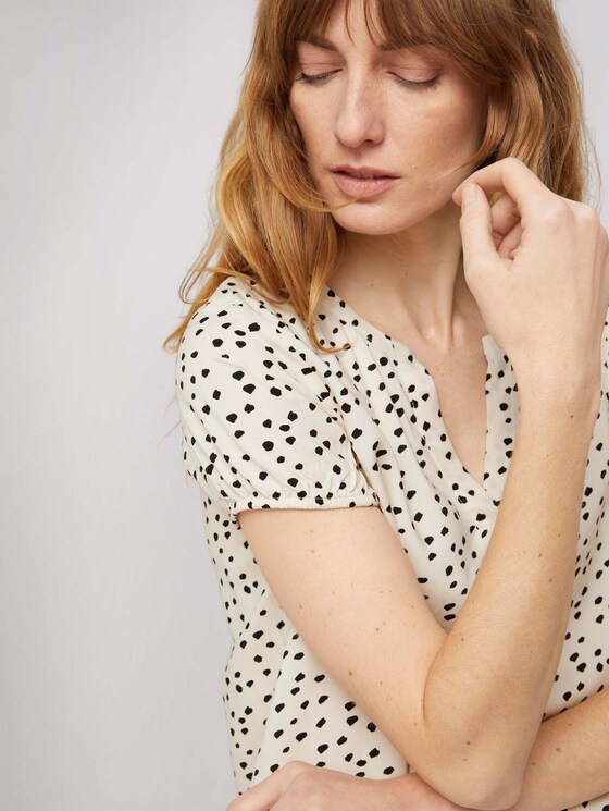 Gemustertes Blusenshirt - Frauen - creme leo dot print Gemustertes Blusenshirt - Frauen - creme leo dot print - 9 - TOM TAILOR