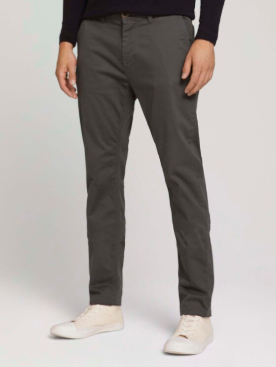 Travis slim chino trousers with organic cotton - Men - anthra black minimal design Travis slim chino trousers with organic cotton - Men - anthra black minimal design - 1 - TOM TAILOR