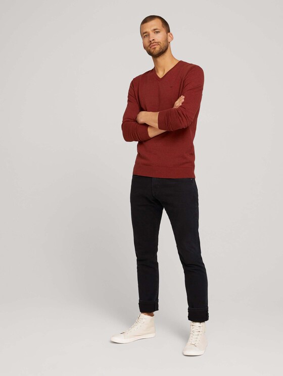 Mottled sweater with a V-neckline - Men - spicy chocolate melange Mottled sweater with a V-neckline - Men - spicy chocolate melange - 3 - TOM TAILOR