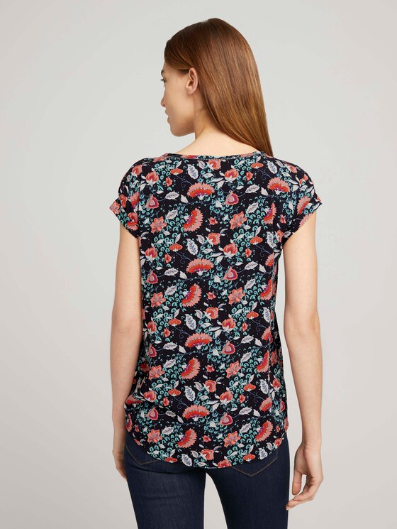 Patterned LenzingTM EcoVeroTM short-sleeved blouse - Women - navy flower paisley design Patterned LenzingTM EcoVeroTM short-sleeved blouse - Women - navy flower paisley design - 2 - TOM TAILOR