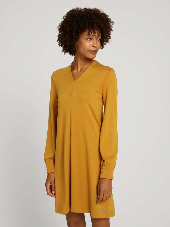 Fließendes Kleid mit V-Ausschnitt - Frauen - green clay Fließendes Kleid mit V-Ausschnitt - Frauen - green clay - 1 - Mine to five