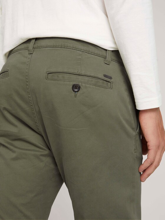 Tavis Slim Satin Hose mit Bio-Baumwolle - Männer - Oak Leaf Green Tavis Slim Satin Hose mit Bio-Baumwolle - Männer - Oak Leaf Green - 10 - TOM TAILOR