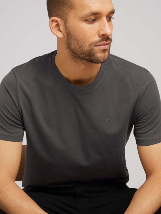 Basic T-Shirt - Männer - Tarmac Grey Basic T-Shirt - Männer - Tarmac Grey - 9 - TOM TAILOR