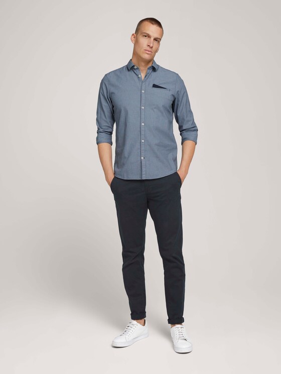 Slim fit shirt with a chest pocket - Men - blue navy structure Slim fit shirt with a chest pocket - Men - blue navy structure - 3 - TOM TAILOR