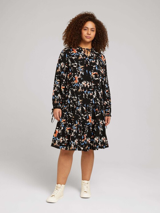 Plus - Gemustertes Midi Kleid mit LENZING™ ECOVERO™ - Frauen - abstract flower pattern Plus - Gemustertes Midi Kleid mit LENZING™ ECOVERO™ - Frauen - abstract flower pattern - 3 - My True Me