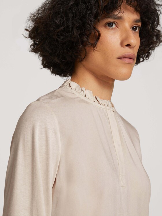 Langarmshirt mit Rüschendetails - Frauen - cold beige Langarmshirt mit Rüschendetails - Frauen - cold beige - 9 - TOM TAILOR