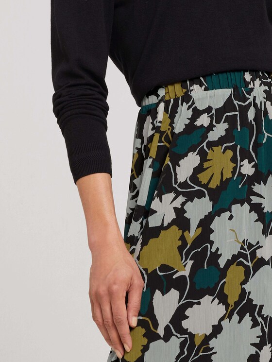 Gemusterter Midirock mit recyceltem Polyester - Frauen - green large floral design Gemusterter Midirock mit recyceltem Polyester - Frauen - green large floral design - 9 - TOM TAILOR