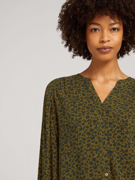 Patterned Henley blouse - Women - green shades floral design Patterned Henley blouse - Women - green shades floral design - 9 - TOM TAILOR