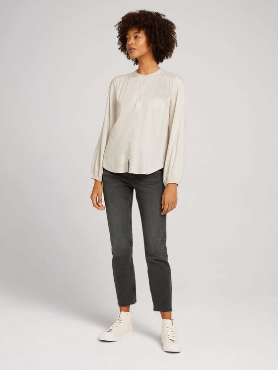 Blouse with a button tab - Women - cold beige Blouse with a button tab - Women - cold beige - 3 - TOM TAILOR
