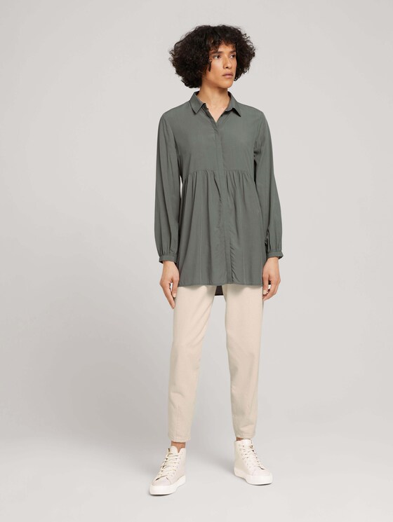 Lange Hemdbluse mit Raffungen - Frauen - dusty mid olive Lange Hemdbluse mit Raffungen - Frauen - dusty mid olive - 3 - TOM TAILOR