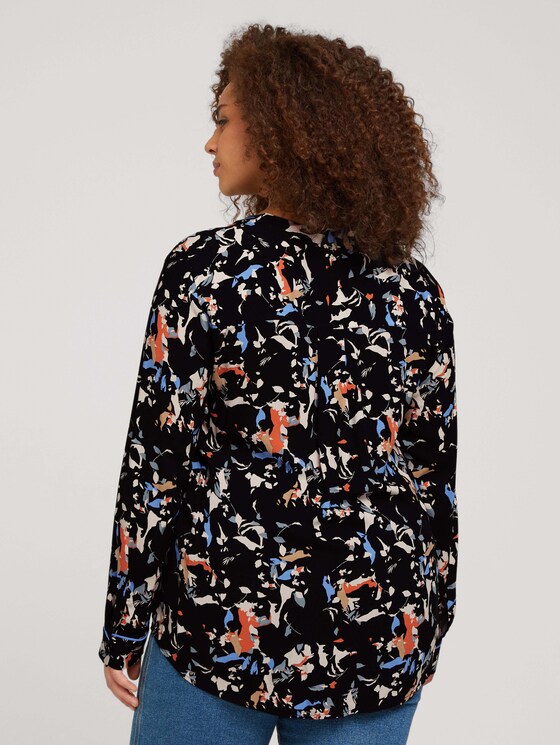 Plus - Bluse aus fließender Viskose - Frauen - abstract flower pattern Plus - Bluse aus fließender Viskose - Frauen - abstract flower pattern - 2 - My True Me