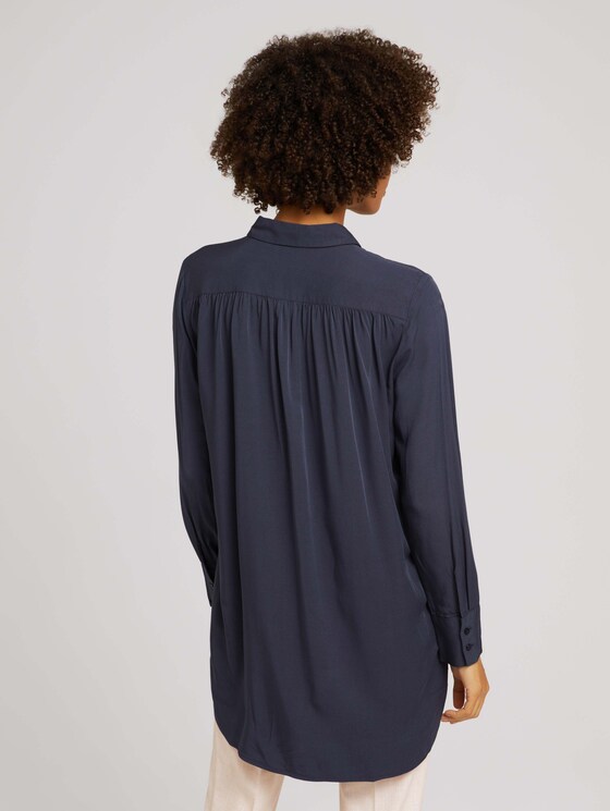 Long blouse with concealed button tab - Women - dark graphite blue Long blouse with concealed button tab - Women - dark graphite blue - 2 - Mine to five