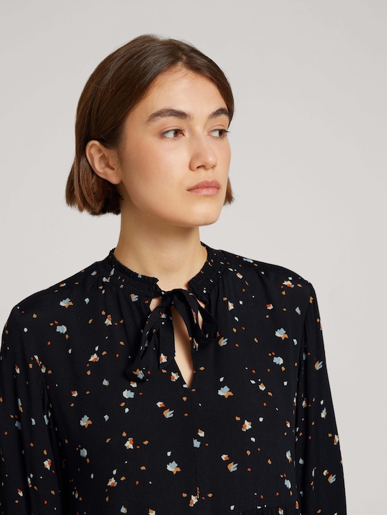 Midi Kleid mit Faltenlegung und Schleife - Frauen - black minimal print Midi Kleid mit Faltenlegung und Schleife - Frauen - black minimal print - 9 - TOM TAILOR Denim